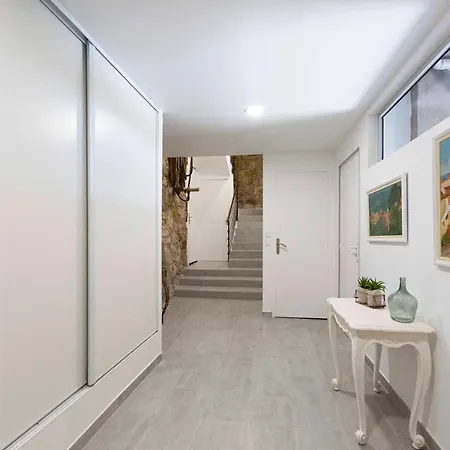 Breathtaking Luxurious With Sea-view In Sur Villa *