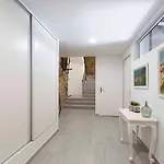 Breathtaking Luxurious With Sea-view In Sur Villa *